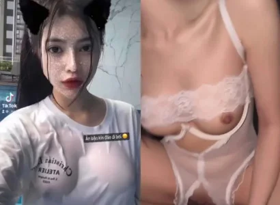 Em Uyên Thỏ vú bự cưỡi ngựa nhún nhịp phê